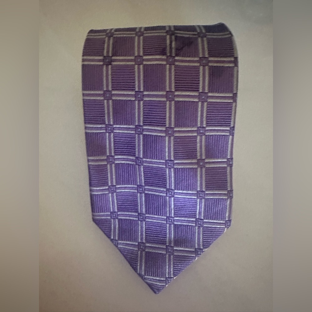 JOS A BANK  Imported 100% Silk Tie Men's Purple & Grey Necktie